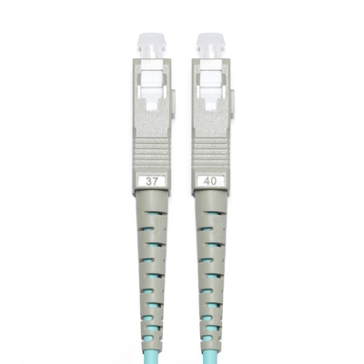 [Presa di fabbrica] Cavo patch in fibra ottica SC / SC OM3 Modalità multipla 2/2 OD 2.0 / 3.0mm Gigabit 10G per rete WLAN