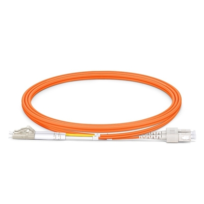 Connessione e fluidità con cavo in fibra ottica di plastica simplex con connettori FC ST LC SC per telecomunicazioni e rete Ethernet